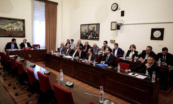 Ερρίκος Ντυνάν: Με ξεχωριστά πορίσματα τα κόμματα της αντιπολίτευσης