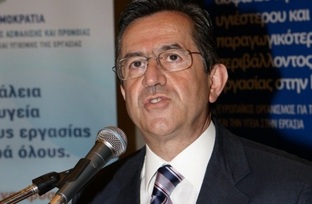 Νικολόπουλος: «Δούλοι» στα ίδα τους τα χωράφια κινδυνεύουν να γίνουν οι αγρότες