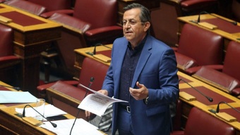 Παρέμβαση υπέρ του ελληνικού φαρμάκου έκανε στη Διακομματική Επιτροπή ο Ν. Νικολόπουλος