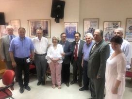 Η συμμαχία με την Ένωση Κεντρώων μπορεί να γίνει καταλύτης.
