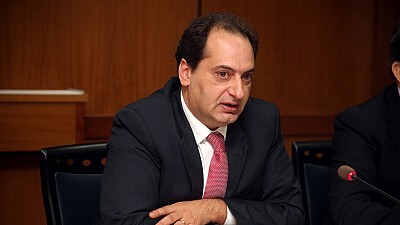 Βολές Σπίρτζη κατά βουλευτών της αντιπολίτευσης