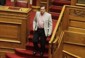 Νίκος Νικολόπουλος: "Ο Μουζάλας θα έπρεπε να έχει ήδη παραιτηθεί"