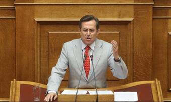 Τηλεοπτικές άδειες - Νικολόπουλος: Οι βαρόνοι των ΜΜΕ δεν συναισθάνονται την δεινή θέση τους  Read more: http://www.newsbomb.gr/politikh/news/story/724255/tileoptikes-adeies-nikolopoylos-oi-varonoi-ton-mme-den-synaisthanontai-tin-deini-thesi-toys#ixzz4J4lFlMkg