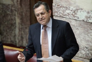 ΑΝΑΤΡΟΠΗ ΤΗΣ ΤΕΛΕΥΤΑΙΑΣ ΣΤΙΓΜΗΣ : ΘΑ ΨΗΦΙΣΕΙ ΤΗΝ... ΤΡΑΒΕΣΤΙ ΑΠΛΗ ΑΝΑΛΟΓΙΚΗ ΤΟΥ ΤΣΙΠΡΑ Ο ΝΙΚΟΣ ΝΙΚΟΛΟΠΟΥΛΟΣ