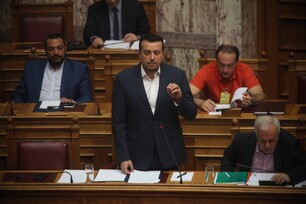 Επίθεση Παππά στον Στουρνάρα για τα δάνεια των ΜΜΕ -Θα πάρουν άδεια όσοι δεν έχουν καταδικασθεί τελεσίδικα