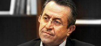 Χαμόγελα και πάλι στο σπίτι του Νίκου Νικολόπουλου - Φοιτητής της Νομικής ο γιος του βουλευτή