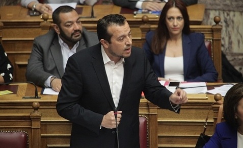 Νόμο για τον καθορισμό του προσωρινού τιμήματος των τηλεοπτικών αδειών προανήγγειλε ο Ν. Παππάς