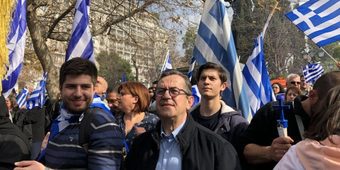 Νίκος Νικολόπουλος: Σύμφωνος με το Μίκη, δημοψήφισμα για το Σκοπιανό μετά την «κάλπη» της πλατείας Συντάγματος