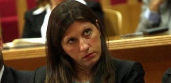 “ Σε δεξιό κόμμα η Ζωή Κωνσταντοπούλου;;; ”