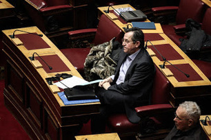 ΓΙΑ «ΤΡΑΒΕΣΤΙ ΑΝΤΙΠΟΛΙΤΕΥΣΗ ΤΟΥ ΚΟΥΛΗ» ΚΑΝΕΙ ΛΟΓΟ Ο ΝΙΚΟΣ ΝΙΚΟΛΟΠΟΥΛΟΣ - ΤΑ 59 «ΝΑΙ»