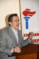 Νίκος Νικολόπουλος σε συγκέντρωση στελεχών του ΧΡΙΚΕ στην Αιτωλοακαρνανία «Κανένα σπίτι στα χέρια τραπεζίτη»