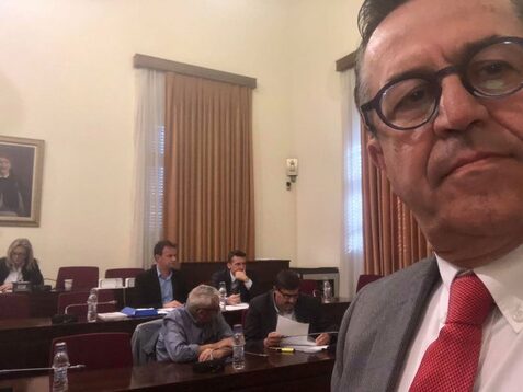 Παρέμβαση Νικολόπουλου: Μη χτυπάτε άλλο το ελληνικό φάρμακο-Τα γενόσημα πρέπει να εξαιρεθούν από το clawback άμεσα