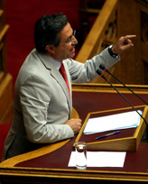 Νίκος Νικολόπουλος: Οι υπουργοί να δώσουν άμεσα απαντήσεις  για τα περιουσιακά στοιχεία του Στουρνάρα, τα μπόνους τραπεζιτών,  τα εφοπλιστικά δάνεια και τις διώξεις δημοσιογράφων