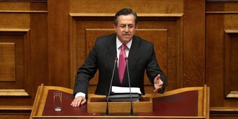 Μήνυση Νικολόπουλου σε Παπανδρέου για έσχατη προδοσία