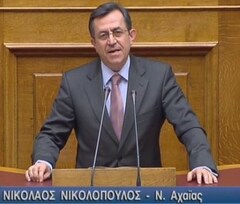 «Συντρίβει τη μεσαία τάξη και τα μεσαία εισοδήματα, δεν λειτουργεί υπέρ των πιο αδύναμων στρωμάτων.»