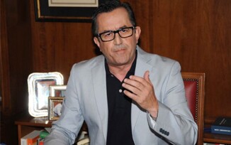 Σε μικρό νησί κοντά στην Πάτμο θέλει να εγκατασταθεί ...βουλευτής