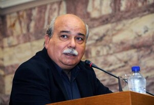 «Χορεύοντας» με τους... Νίκους - ΠΟΙΟΙ ΠΟΛΙΤΙΚΟΙ ΓΙΟΡΤΑΣΑΝ