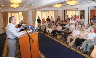 Κλειστή συγκέντρωση πολιτικών στελεχών ομάδας στήριξης Νίκου Νικολόπουλου. Ξενοδοχείο Patras Palace 11 Ιουλίου 2012 