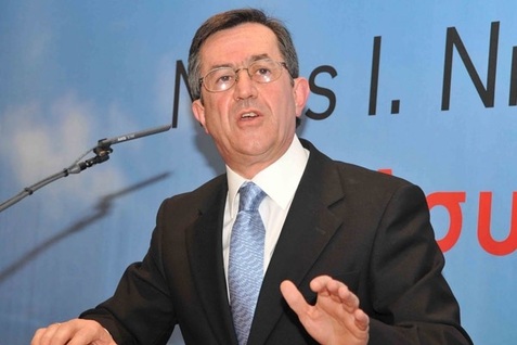 Ερωτήσεις για συνέντευξη του βουλευτή των Ανεξάρτητων Ελλήνων, Νίκου Νικολόπουλου στην εφημερίδα Karfitsa. (Δημοσιογράφος: Βαγγέλης Στολάκης, μέλος ΕΣΗΕΜ-Θ, 6974398282)