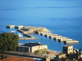 Νέο Λιμάνι Αιγίου 12 χρόνια περιδίνησης από τα 40...κύματα και ακόμα!!!