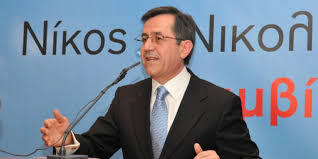 Οι γκρίζοι λύκοι χορεύουν γύρω από την Ελλάδα και η κυβέρνηση… χαμογελάει στην κ. Μέρκελ