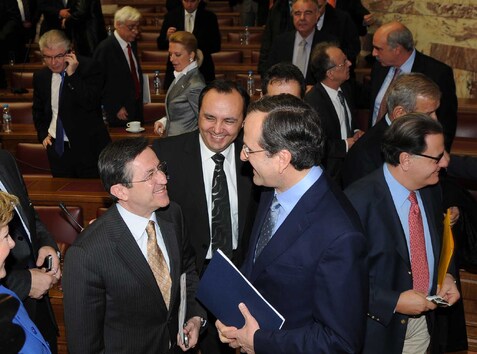Ο Τομεάρχης Εργασίας & Κοινωνικής Ασφάλισης Νίκος Νικολόπουλος και οι αναπληρωτές Θεόδωρος Καράογλου βουλευτής Β΄ Θεσσαλονίκης, Κώστας Πουπάκης Ευρωβουλευτής και Γεώργιος Βερναδάκης τ. Διοικητής του ΟΑΕΔ συνάντησαν στα γραφεία της Νέας Δημοκρατίας τους δημοσιογράφους που καλύπτουν το ρεπορτάζ του Υπουργείου Εργασίας και Κοινωνικής Ασφάλισης. 