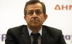 Mήνυση για εσχάτη προδοσία κατά Γ.Παπανδρέου κατέθεσε ο Ν.Νικολόπουλος