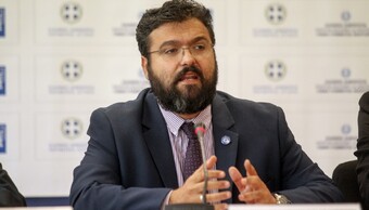 «Ντου» βουλευτή κατά Βασιλειάδη: «Με ελεημοσύνη δεν ξεκινά πρωτάθλημα»