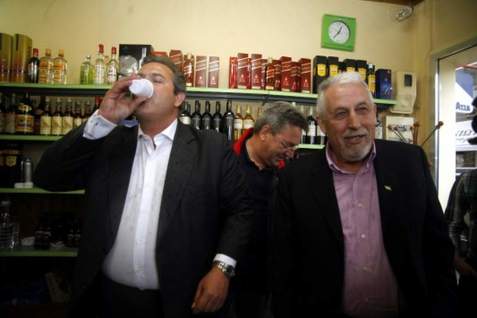 Οι ΑΝΕΛ δεν ψηφίζουν την μπύρα και ο Νικολόπουλος τα κόκκινα δάνεια και τους πλειστηριασμούς