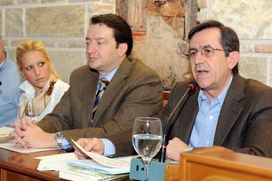 Ο Νίκος Νικολόπουλος στην παρουσίαση του βιβλίου του δημοσιογράφου Ν. Χιδίρογλου «Όχι στην παλιά πόλη»