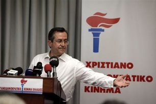 Ο ανεξάρτητος βουλευτής και πρόεδρος του κόμματος, Νίκος Νικολόπουλος, δήλωσε «σαν έτοιμος από καιρό» στο άνοιγμα του Πάνου Καμμένου για συνεργασία με τις αντιμνημονιακές δυνάμεις.