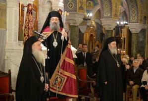 ΔΕΙΤΕ ΦΩΤΟ από την κοπή της βασιλόπιτας της Μητροπόλεως Πατρών στο ναό Αγίου Ανδρέου