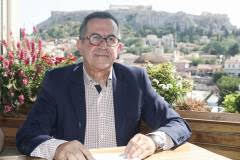 Η ΓΑΛΑΖΙΑ ΕΘΝΙΚΗ ΣΥΜΜΑΧΙΑ υπερασπίζεται αυτήν την Ελλάδα που επιμένει, αντιστέκεται, αγωνίζεται και τελικά κερδίζει και διακρίνεται!