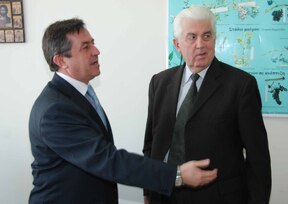 SOS ΕΚΠΕΜΠΟΥΝ ΟΙ ΠΛΗΓΕΝΤΕΣ ΚΑΛΛΙΕΡΓΗΤΕΣ