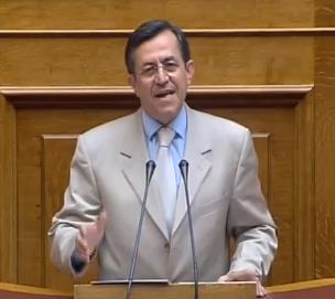  «Η ΝΔ θεωρεί ότι μόνη λύση είναι οι εκλογές, ‘’τις οποίες είναι πολύ δύσκολο να αποφύγει η Κυβέρνηση’’, και ζητεί ισχυρή εντολή αυτοδυναμίας για καθαρές λύσεις ώστε να προχωρήσει ‘’με λυμένα χέρια για τις μεγάλες αλλαγές που έχει ανάγκη ο τόπος’’»   
