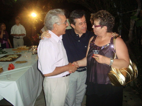 Θεσπέσιο το άκουσμα. 
