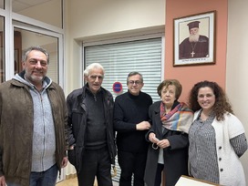 Να αφήσουμε τα λόγια και την ΛΑΪΚΗ ΥΠΟΚΡΙΣΙΑ και να στηρίξουμε την ΚΙΒΩΤΟ ΤΗΣ ΑΓΑΠΗΣ