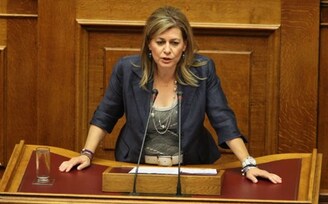 Βολές Πατριανάκου κατά Στουρνάρα – Μιχελάκη στη Βουλή: Χαρακτήρισε «ρουσφέτι» άρθρο του νομοσχεδίου