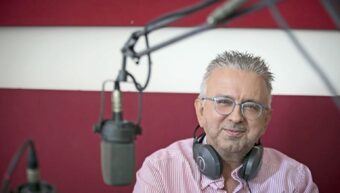 ΠΟΛΕΜΟΣ: Έστειλε εξώδικο στον Βερύκιο επειδή τον κατηγορεί γιατί ψάχνει τον Δημήτρη Κοντομηνά - Δείτε ποιος είναι (ΦΩΤΟ)
