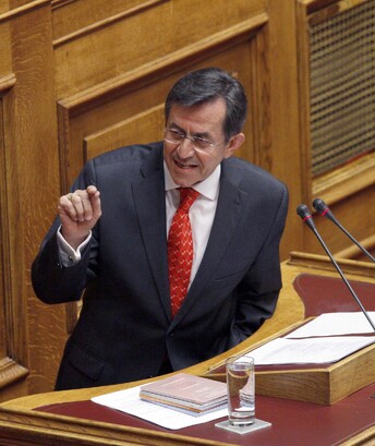 Τέλος οι… φερετζέδες! 