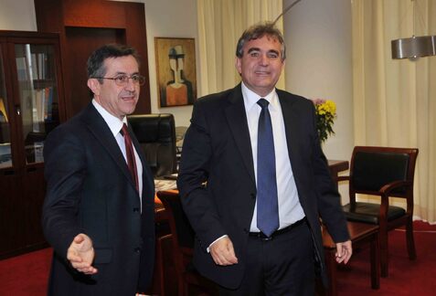Ο Ν. ΝΙΚΟΛΟΠΟΥΛΟΣ ΣΤΗ ΣΥΣΚΕΨΗ ΒΟΥΛΕΥΤΩΝ – ΠΕΡΙΦΕΡΕΙΑΡΧΗ ΓΙΑ ΤΟ ΕΣΠΑ