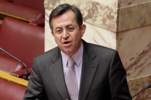 Εγκύκλιο... ένδυσης και συμπεριφοράς εξέδωσε ο Νικολόπουλος