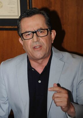 «Εγκληματική οργάνωση με αρχηγό πολιτικό πρόσωπο, δομή και ιεραρχία δρούσε επί χρόνια και ροκάνιζε τα δημόσια κονδύλια χρηματοδοτώντας ΜΚΟ-φαντάσματα».