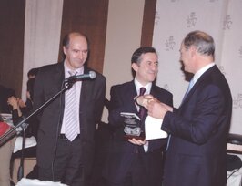Μεγάλη επιτυχία σημείωσε η  κοπή της πρωτοχρονιάτικης πίτας  του Ταμείου Παρακαταθηκών και Δανείων 