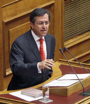Ο Νίκος Νικολόπουλος στην Εξεταστική Επιτροπή της Βουλή για τα Ομολόγα