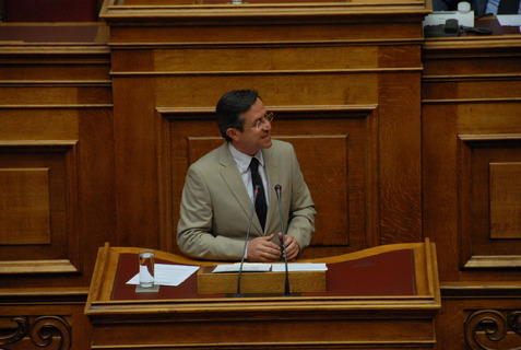 Λειτουργία ιδιωτικών ιατρείων εκτός νοσοκομείων     «Δυο μέτρα και δυο σταθμά σε βάρος των πανεπιστημιακών γιατρών της Περιφέρειας»   